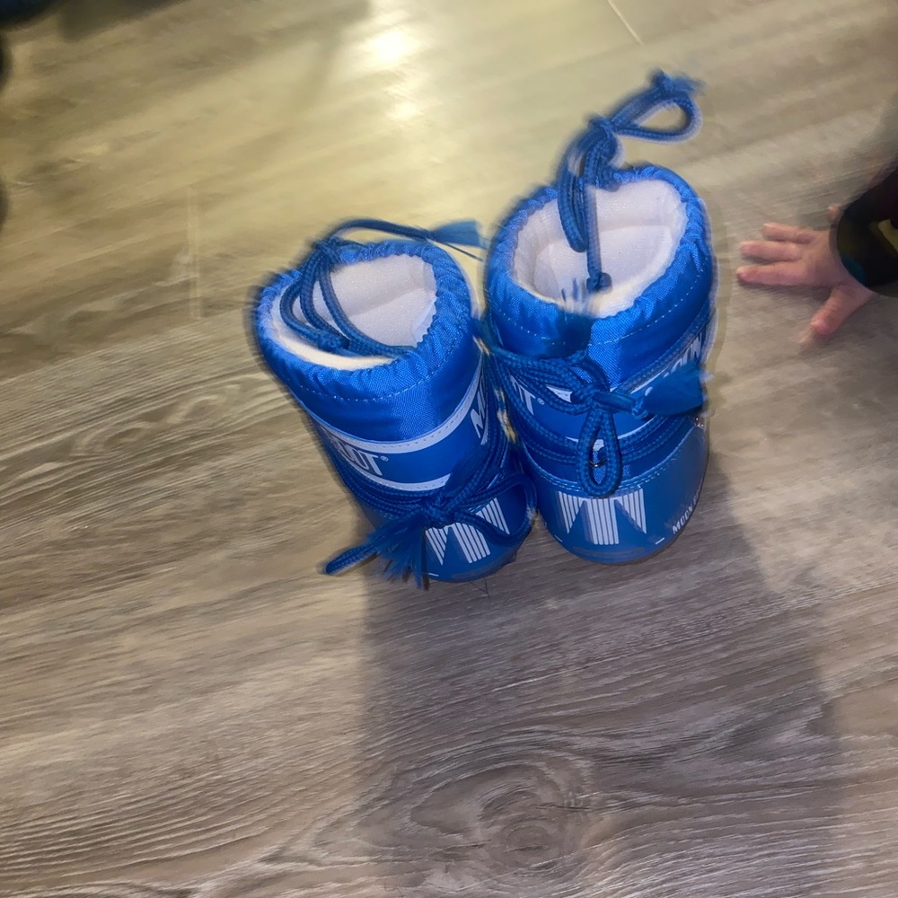 Moon boots - Picture 2 of 4